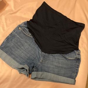 Comfortable Maternity shorts